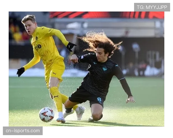 奥纳纳如何利用身体优势破解切尔西中场绞杀